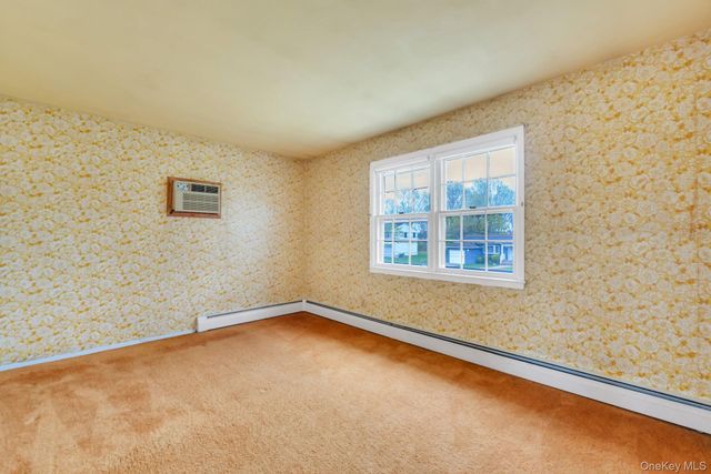 171 Nathan Drive, Bohemia, NY 11716