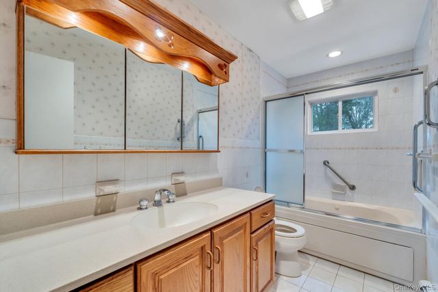 171 Nathan Drive, Bohemia, NY 11716