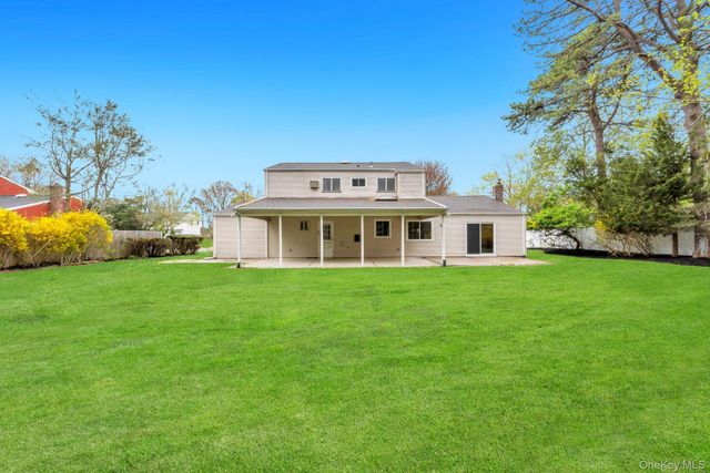 171 Nathan Drive, Bohemia, NY 11716