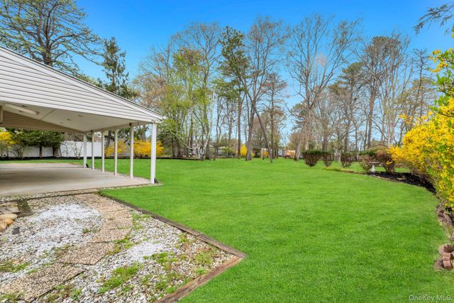 171 Nathan Drive, Bohemia, NY 11716