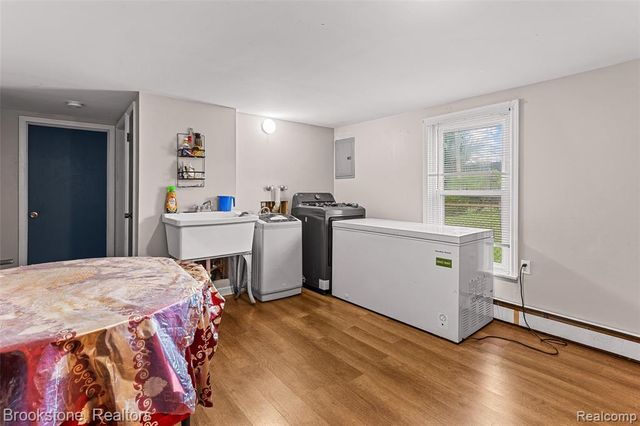 25141 Burt, Center Line, MI 48015