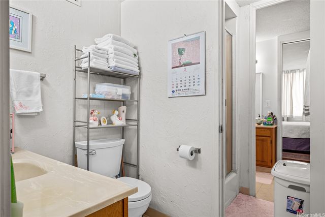 780 Amana Street 408, Honolulu, HI 96814