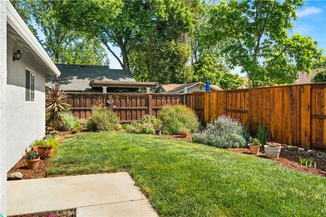 1223 Spruce Avenue, Chico, CA 95926