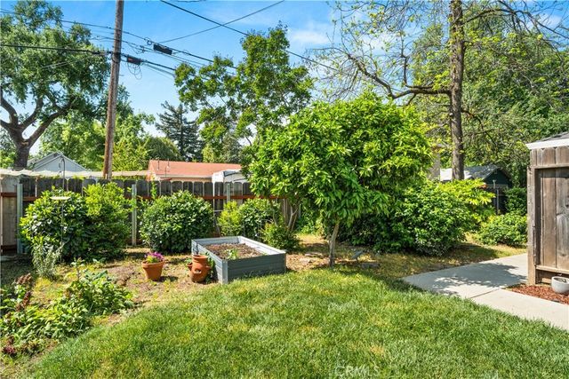 1223 Spruce Avenue, Chico, CA 95926