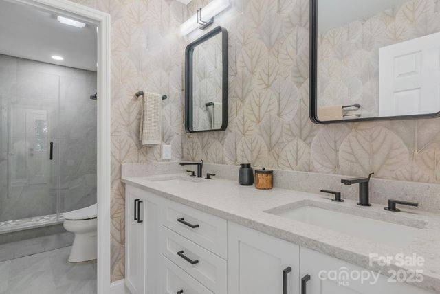 129 Beaver Ridge Road, Asheville, NC 28804