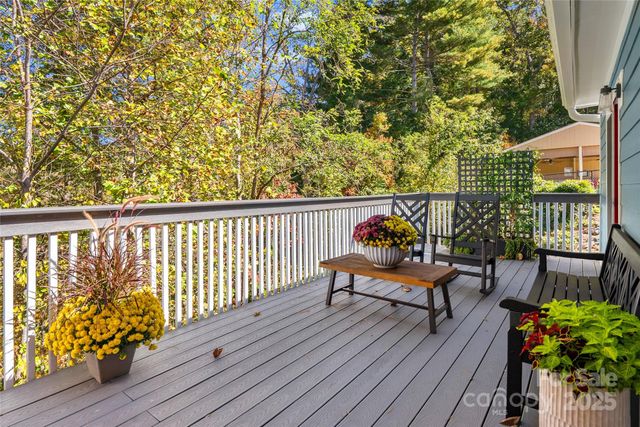 129 Beaver Ridge Road, Asheville, NC 28804