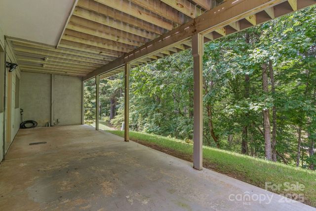 129 Beaver Ridge Road, Asheville, NC 28804