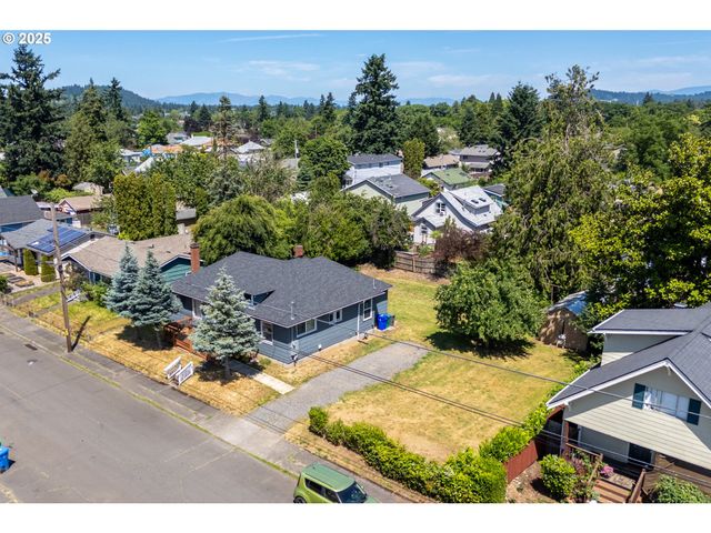 6834 Se 83RD Ave, Portland, OR 97266