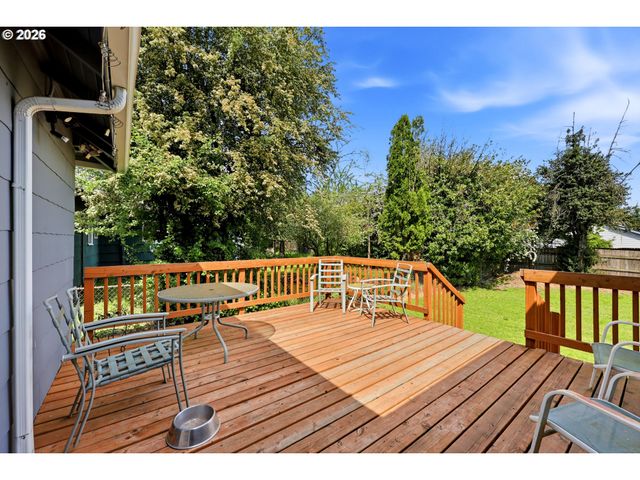 6834 Se 83RD Ave, Portland, OR 97266