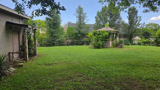 1424 Booker Street, Little Rock, AR 72204