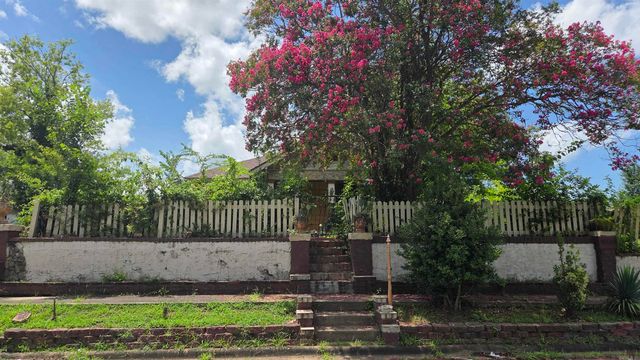 1424 Booker Street, Little Rock, AR 72204