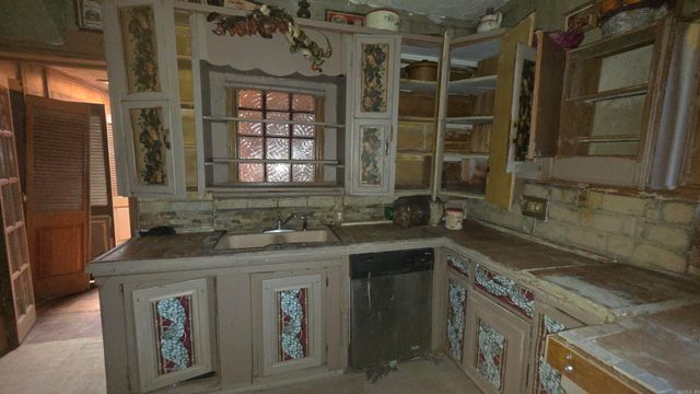 1424 Booker Street, Little Rock, AR 72204