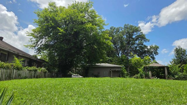 1424 Booker Street, Little Rock, AR 72204