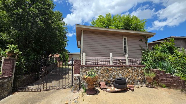 1424 Booker Street, Little Rock, AR 72204