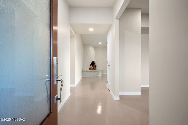 1502 E Indian Wells Road, Tucson, AZ 85718