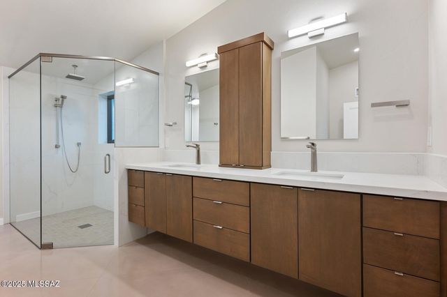 1502 E Indian Wells Road, Tucson, AZ 85718