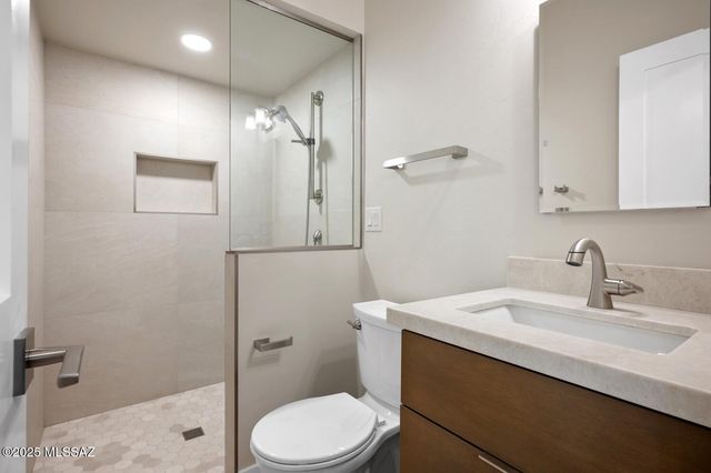 1502 E Indian Wells Road, Tucson, AZ 85718