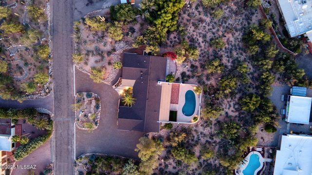 1502 E Indian Wells Road, Tucson, AZ 85718