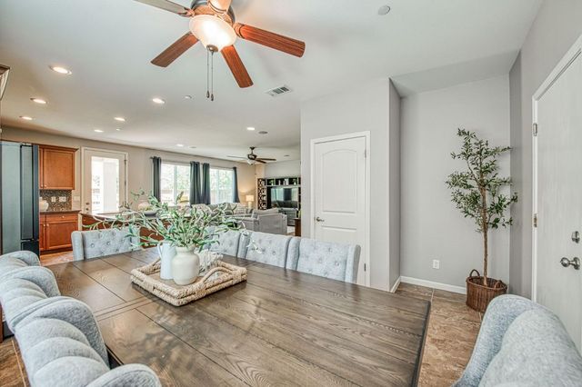 3727 Chessa Lane, Clovis, CA 93619