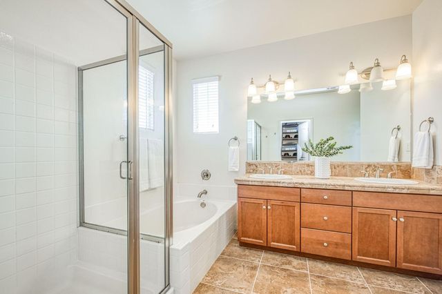 3727 Chessa Lane, Clovis, CA 93619
