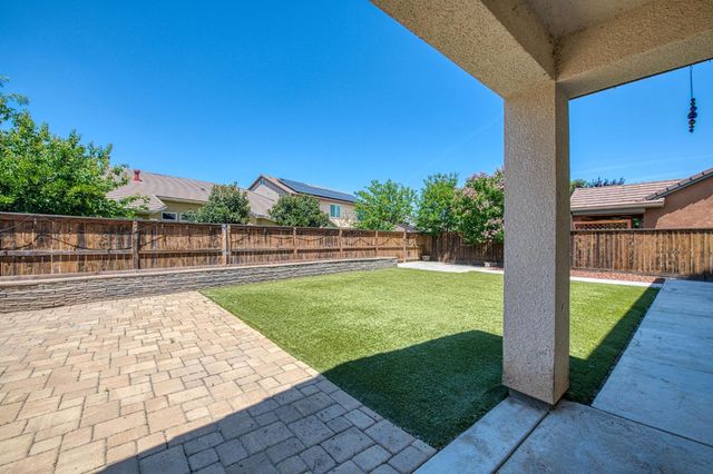 3727 Chessa Lane, Clovis, CA 93619