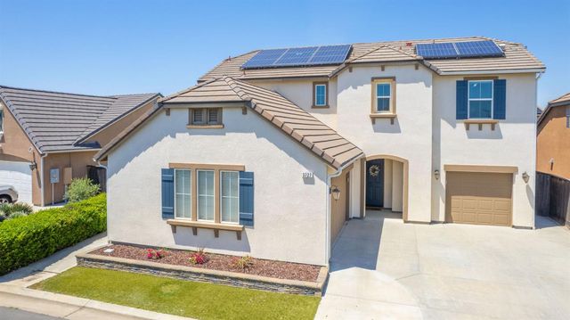 3727 Chessa Lane, Clovis, CA 93619