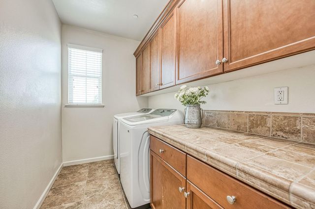 3727 Chessa Lane, Clovis, CA 93619