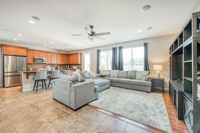 3727 Chessa Lane, Clovis, CA 93619