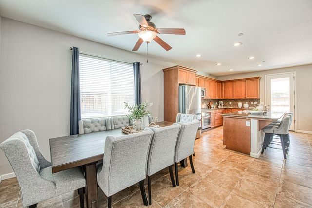 3727 Chessa Lane, Clovis, CA 93619