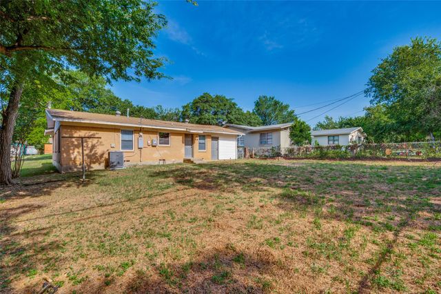 3910 Vanette Lane, Dallas, TX 75216