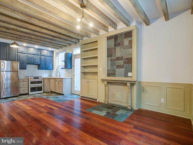 1026 N 4TH ST, Philadelphia, PA 19123