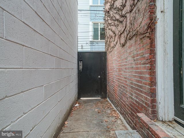 1026 N 4TH ST, Philadelphia, PA 19123