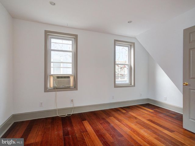 1026 N 4TH ST, Philadelphia, PA 19123