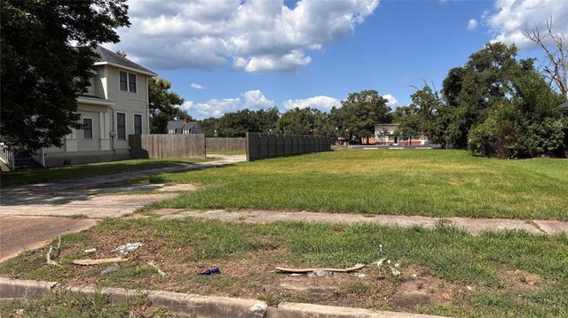 2344 Broadway Street, Beaumont, TX 77702