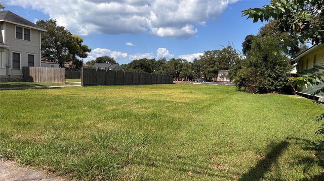 2344 Broadway Street, Beaumont, TX 77702