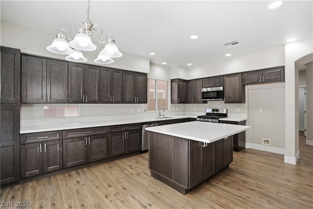 11126 Evvie Lane, Las Vegas, NV 89135