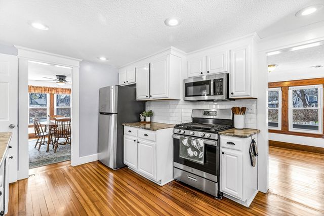 61 Spencer Street, Springfield, MA 01118