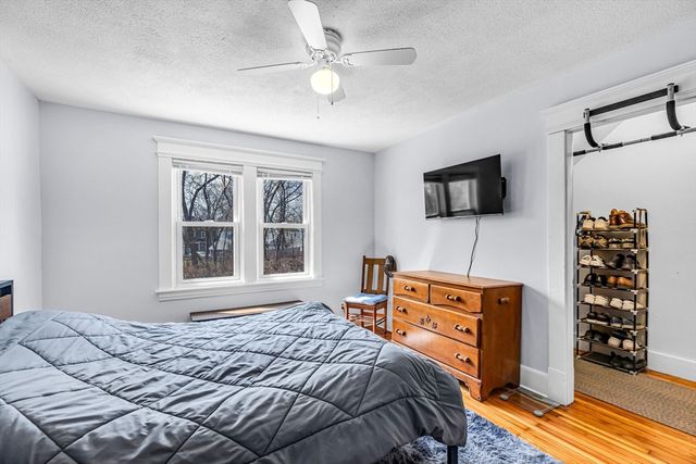 61 Spencer Street, Springfield, MA 01118