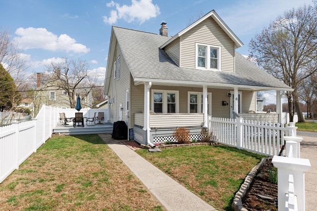 61 Spencer Street, Springfield, MA 01118