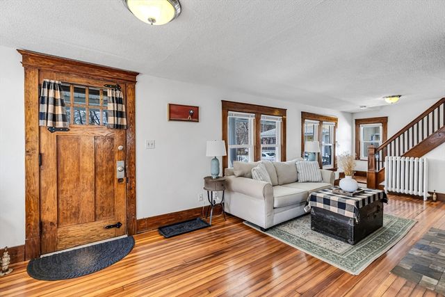 61 Spencer Street, Springfield, MA 01118