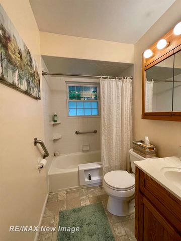 2915 Deindorfer Street, Saginaw, MI 48602
