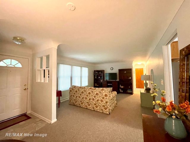 2915 Deindorfer Street, Saginaw, MI 48602