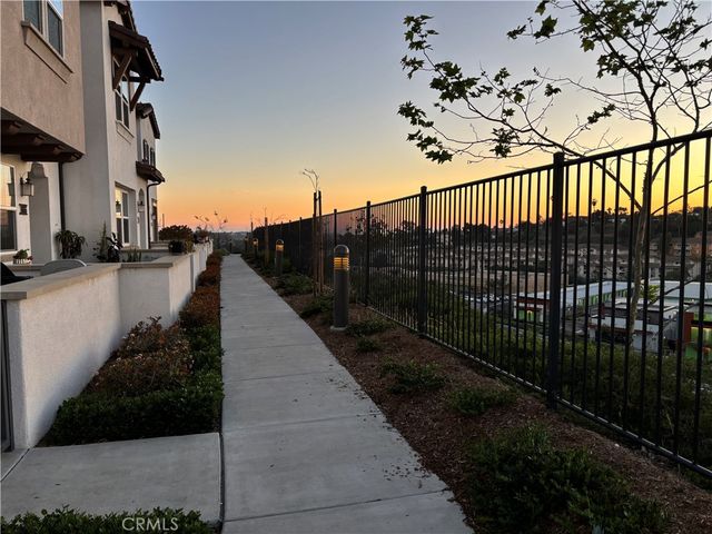 1064 Delpy Vista, Vista, CA 92084