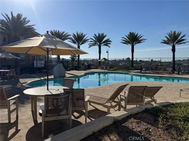 1064 Delpy Vista, Vista, CA 92084