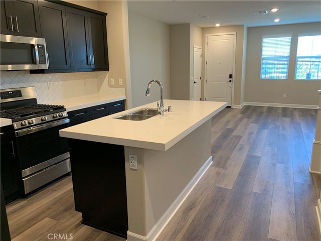 1064 Delpy Vista, Vista, CA 92084