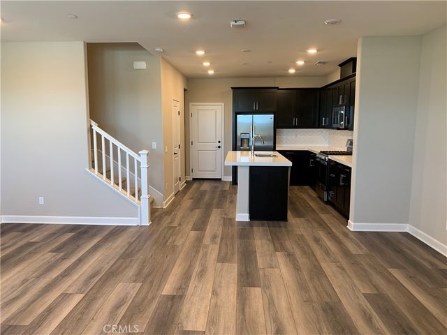 1064 Delpy Vista, Vista, CA 92084