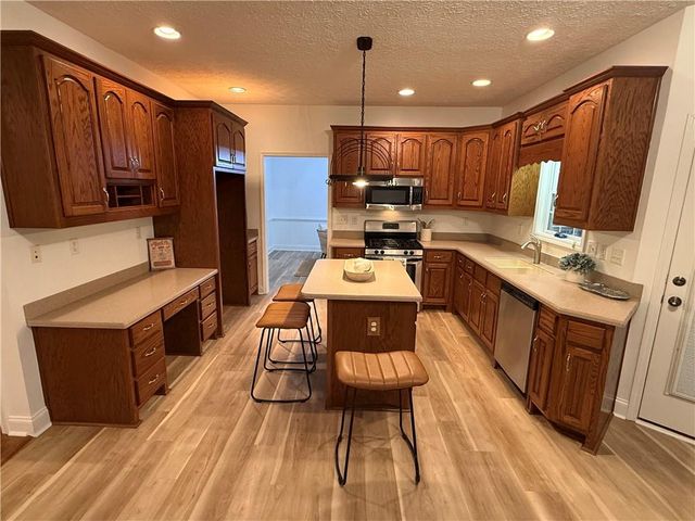 604 Morningside Drive, Stockbridge, GA 30281