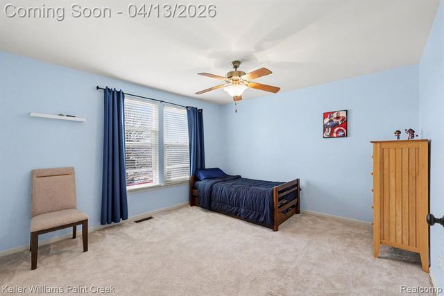 18124 Bayside Drive, Macomb, MI 48042