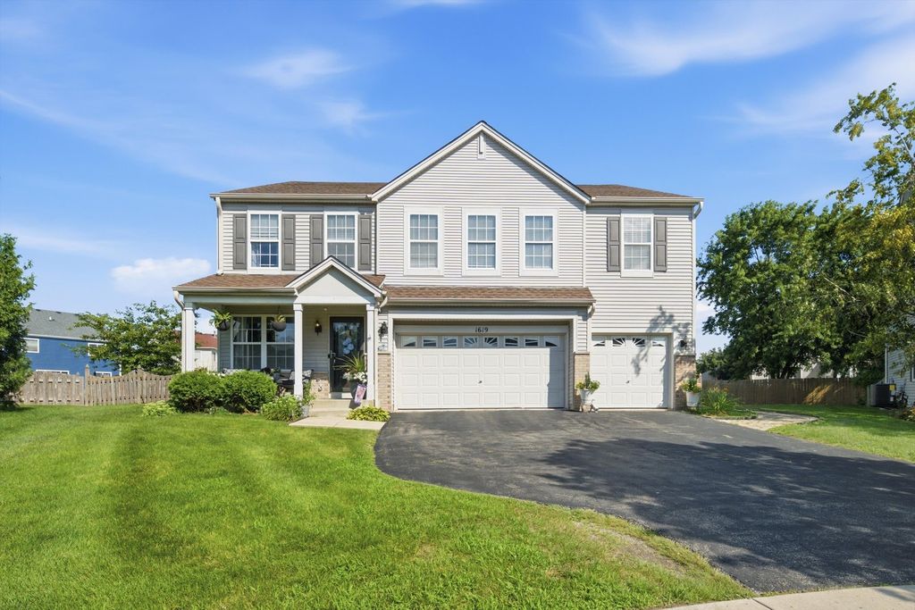 1619 Golden Ridge Drive, Plainfield, IL 60586