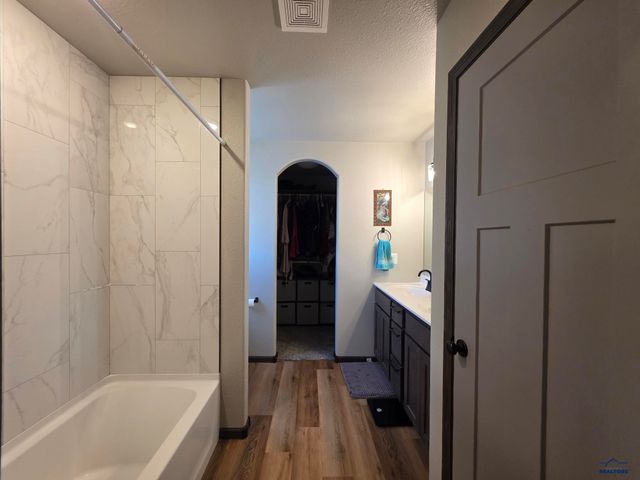 3474 ENFIELD LOOP RD, Rapid City, SD 57703